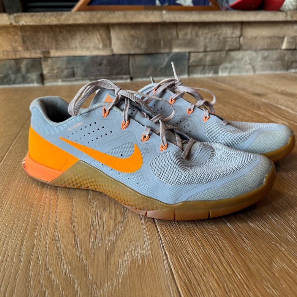 Nike Metcon 2 Gray/Citrus Orange Men’s size 12